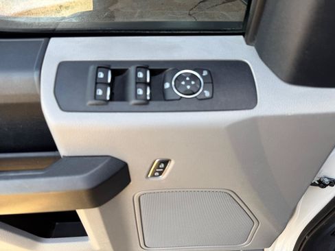 Used 2019 Ford F250 XL w/ STX Appearance Package RWD image 23