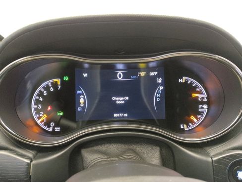 Used 2018 Jeep Grand Cherokee High Altitude image 23