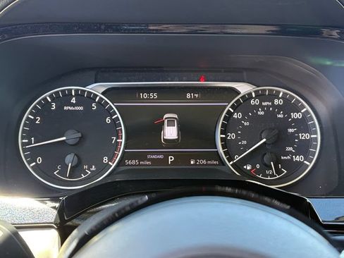 Used 2025 Nissan Pathfinder SL w/ Black Appearance Package FWD image 16