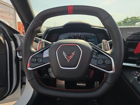Used 2023 Chevrolet Corvette Stingray Coupe w/ 1LT RWD image 23