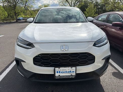 Used 2023 Honda HR-V LX image 2