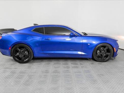 Used 2018 Chevrolet Camaro LT image 9