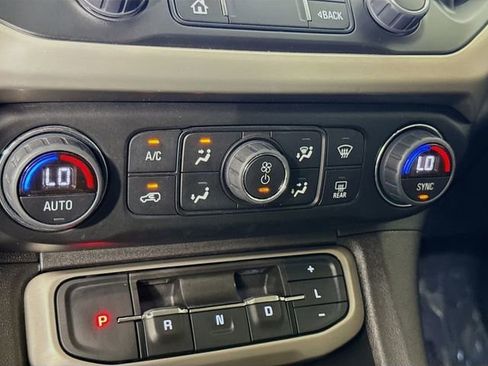 Used 2023 GMC Acadia Denali FWD image 16