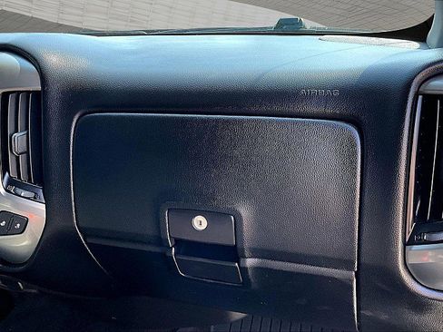 Used 2018 Chevrolet Silverado 1500 LT w/ Texas Edition image 16