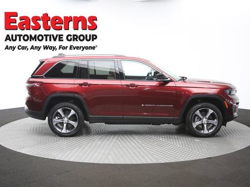 Used 2023 Jeep Grand Cherokee 4WD 4xe w/ Luxury Tech Group II image 47