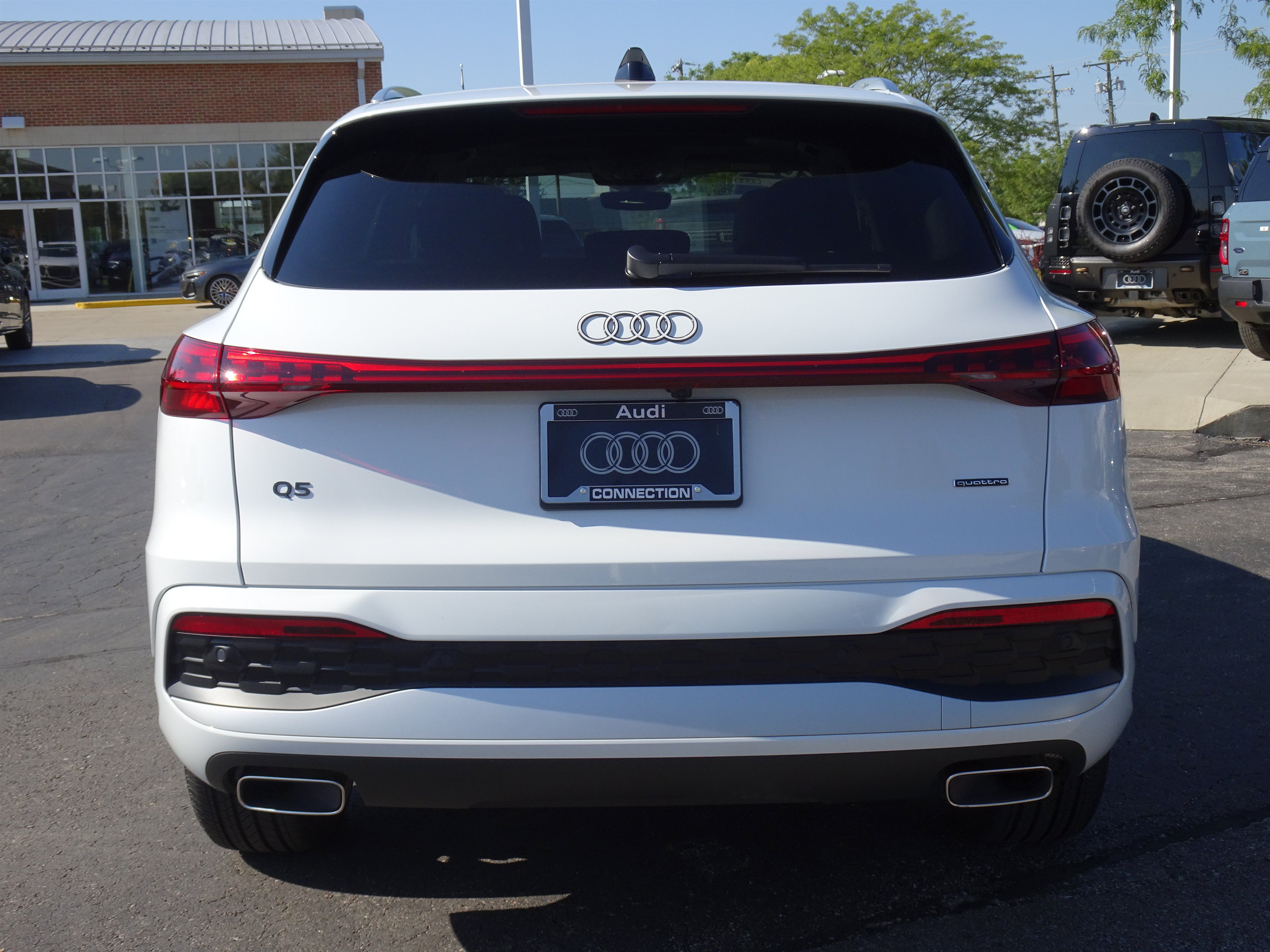 Certified 2025 Audi Q5 Premium Plus w/ Premium Plus AWD/4WD image 4