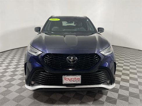 Used 2023 Toyota Highlander XSE image 2