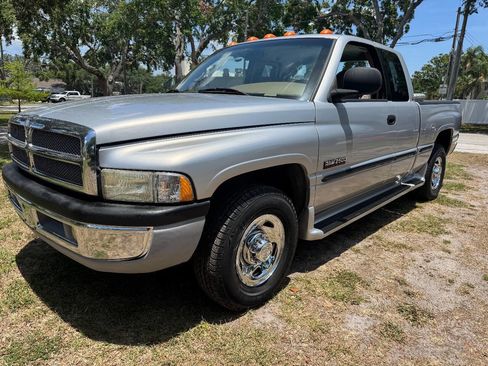 Used 1999 Dodge Ram 2500 Truck 2WD Quad Cab image 11
