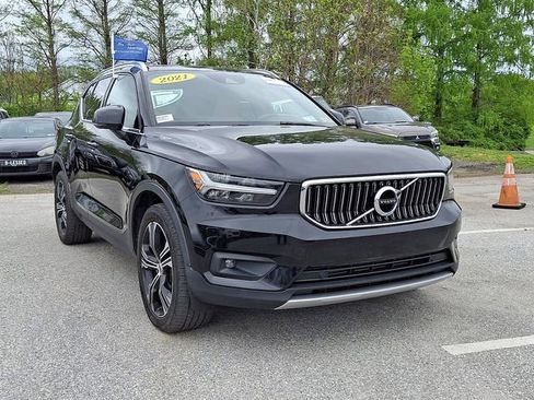 Used 2021 Volvo XC40 T5 Inscription w/ Climate Package AWD/4WD image 2