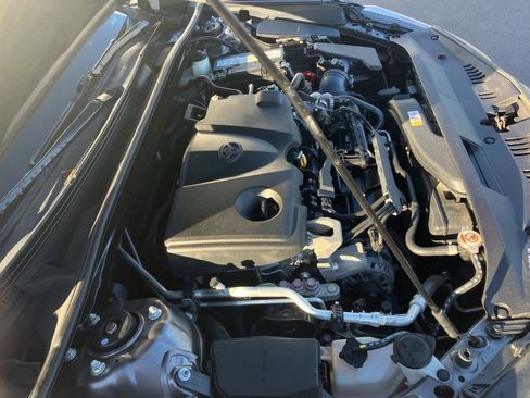 Used 2021 Toyota Camry XLE w/ Navigation Package image 38