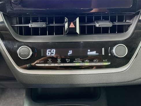 Used 2024 Toyota Corolla LE image 22