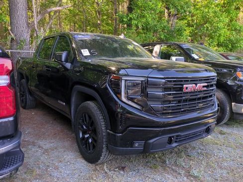 Used 2024 GMC Sierra 1500 Elevation AWD/4WD image 4
