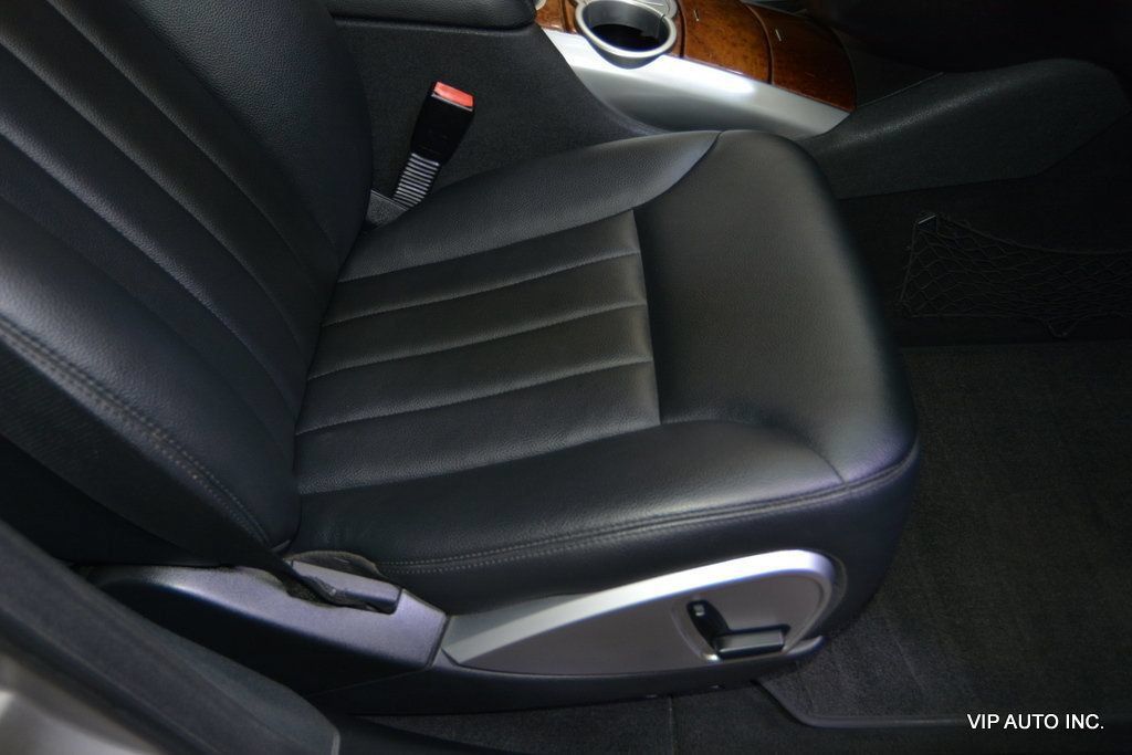 Used 2009 Mercedes-Benz R 320 BlueTEC 4MATIC image 18