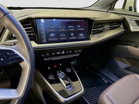 Used 2024 Audi Q4 e-tron Premium Plus w/ Premium Plus image 26