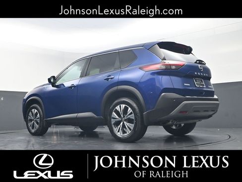 Used 2023 Nissan Rogue SV image 17