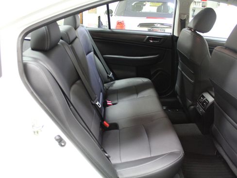 Used 2016 Subaru Legacy 2.5i Limited image 29