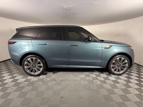 Used 2024 Land Rover Range Rover Sport Dynamic SE AWD/4WD image 8