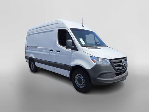 New 2025 Mercedes-Benz Sprinter 2500 image 7