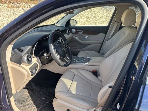 Used 2020 Mercedes-Benz GLC 300 4MATIC image 5
