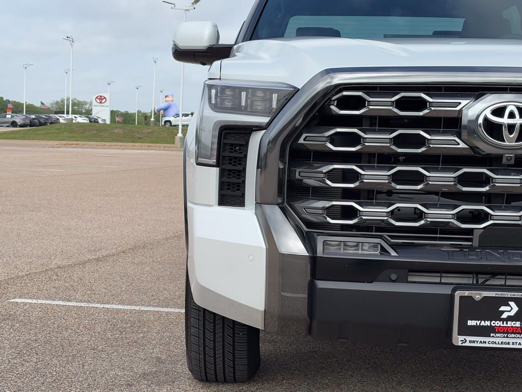Used 2026 Toyota Tundra Platinum AWD/4WD image 4