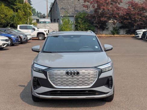 Used 2023 Audi Q4 e-tron Premium Plus w/ Premium Plus RWD image 8