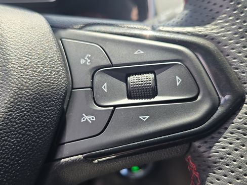 Used 2023 Chevrolet TrailBlazer RS FWD image 29