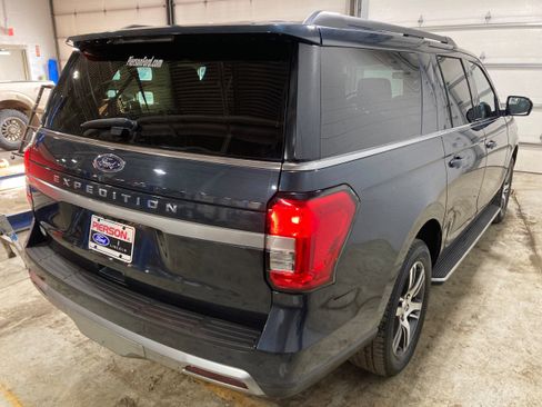 Used 2022 Ford Expedition Max XLT image 14