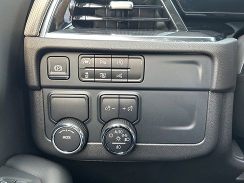 Certified 2025 Chevrolet Tahoe RST image 50