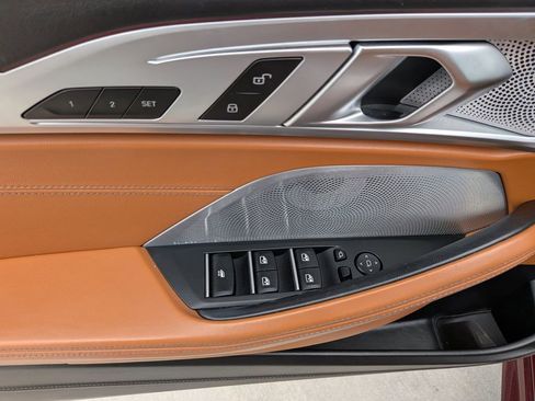 Used 2022 BMW 840i Convertible image 11