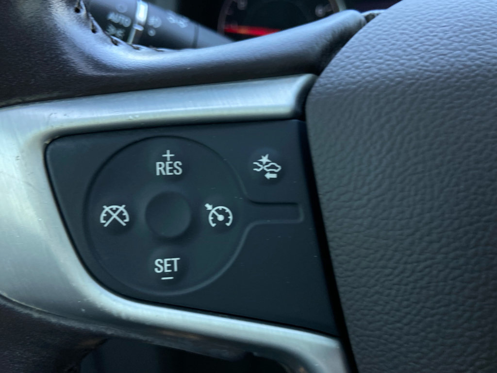 Used 2021 GMC Acadia SLT AWD/4WD image 23
