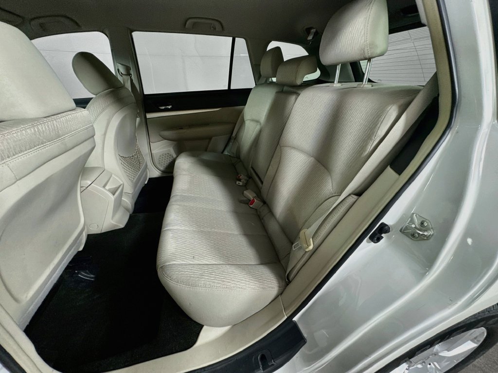 Used 2012 Subaru Outback 2.5i Premium w/ All-Weather Pkg AWD/4WD image 27