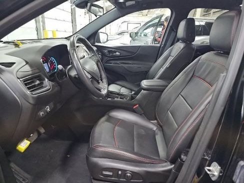Used 2022 Chevrolet Equinox RS w/ RS Leather Package image 3