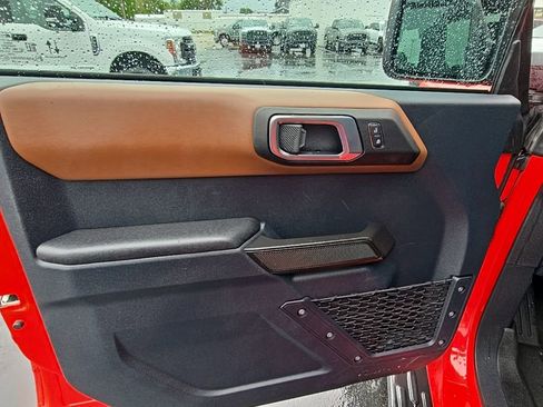 Used 2024 Ford Bronco Outer Banks AWD/4WD image 7