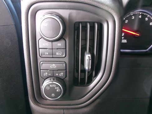 Used 2023 Chevrolet Silverado 1500 Custom w/ Rally Edition AWD/4WD image 39