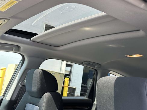 Used 2018 Honda CR-V EX image 9