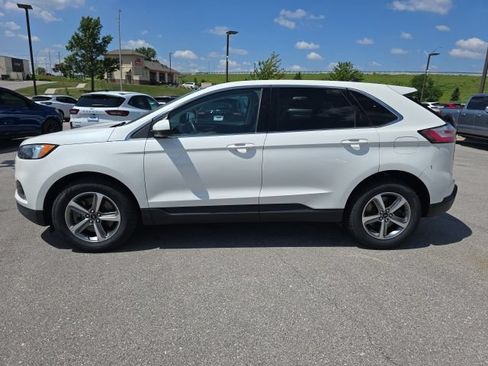 Certified 2023 Ford Edge SEL AWD/4WD image 2