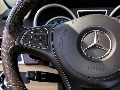Used 2017 Mercedes-Benz GLS 450 4MATIC image 12
