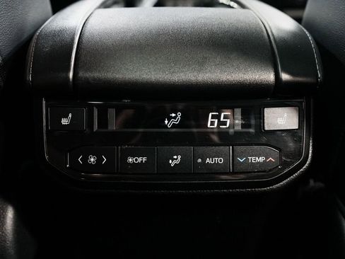 Used 2023 Toyota Highlander Platinum AWD/4WD image 38
