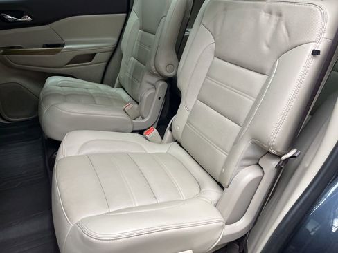 Used 2019 GMC Acadia Denali w/ Technology Package image 8