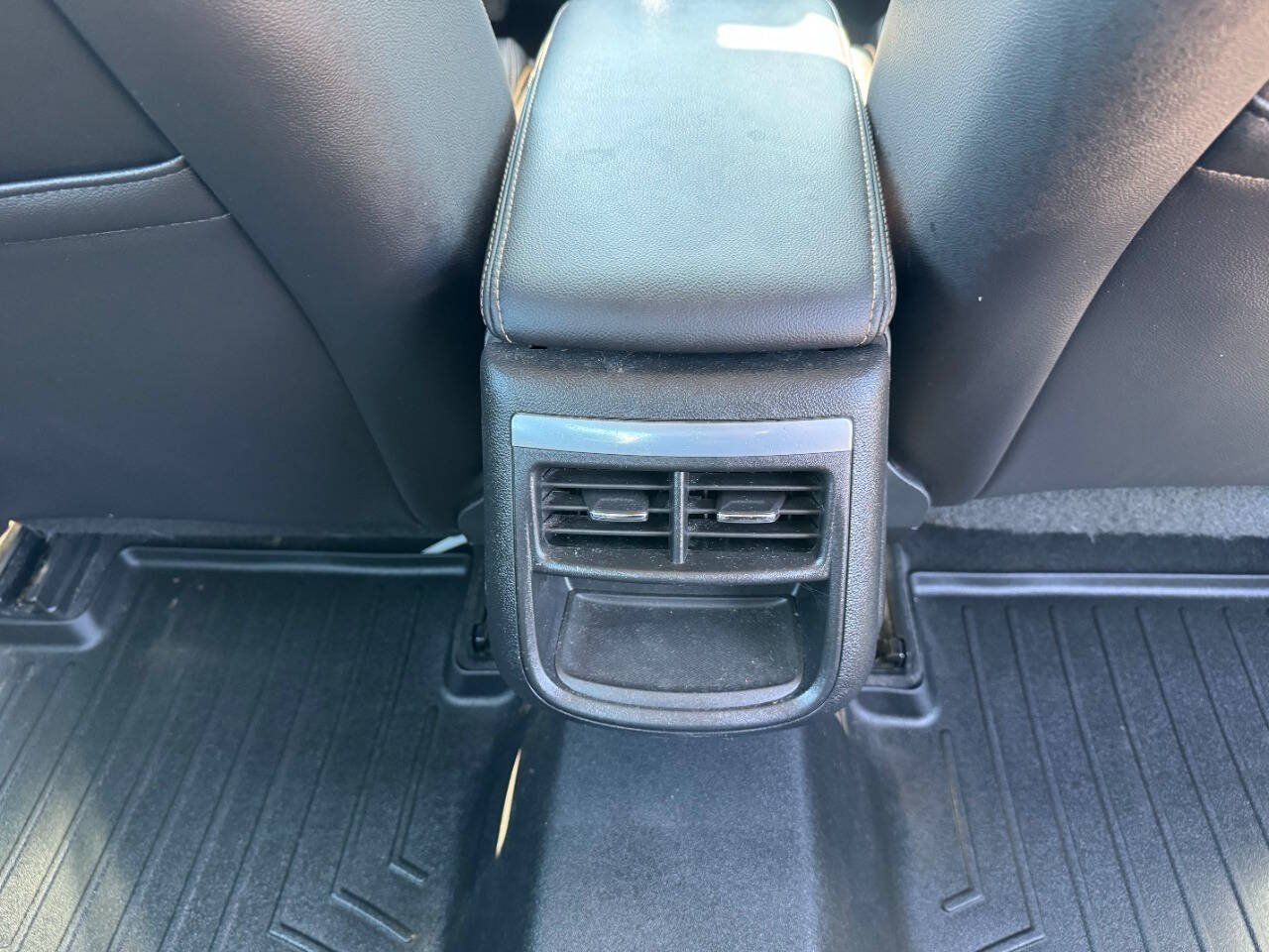 Used 2015 Chevrolet Impala LT w/ Convenience Package FWD image 15