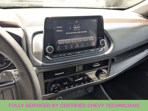 Used 2023 Nissan Rogue SV image 23