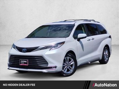 Used 2023 Toyota Sienna Limited
