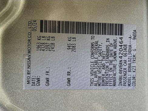 Used 2024 Nissan Altima 2.5 S FWD image 12