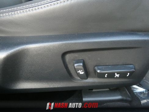 Used 2017 Lexus IS 200t RWD image 29