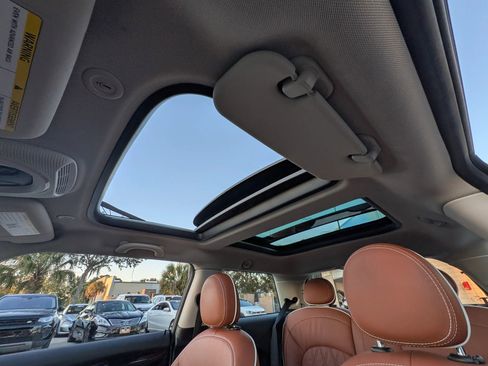 Used 2019 MINI Cooper S image 19