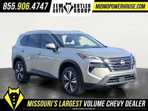 Used 2024 Nissan Rogue SL AWD/4WD image 30