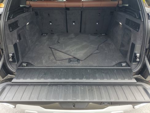 Used 2026 BMW X5 sDrive40i image 9