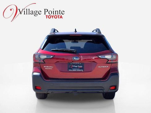 Used 2023 Subaru Outback Premium AWD/4WD image 5