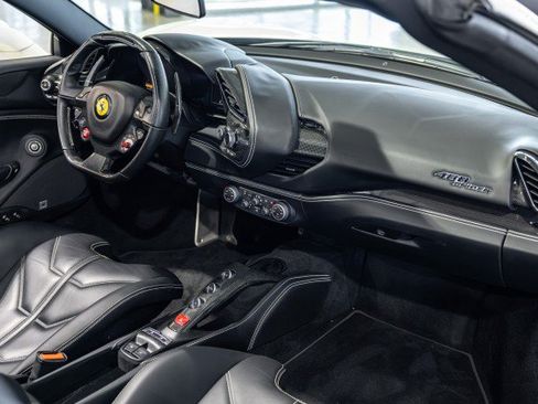 Used 2018 Ferrari 488 Spider RWD image 43