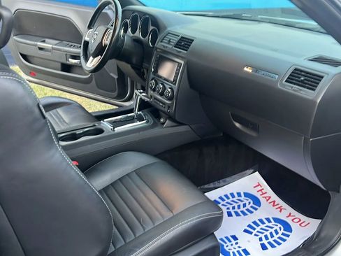 Used 2012 Dodge Challenger R/T image 13